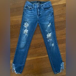 Judy Blue Distressed Crop Skinny Jeans Frayed Hem 7/28 JB8821
